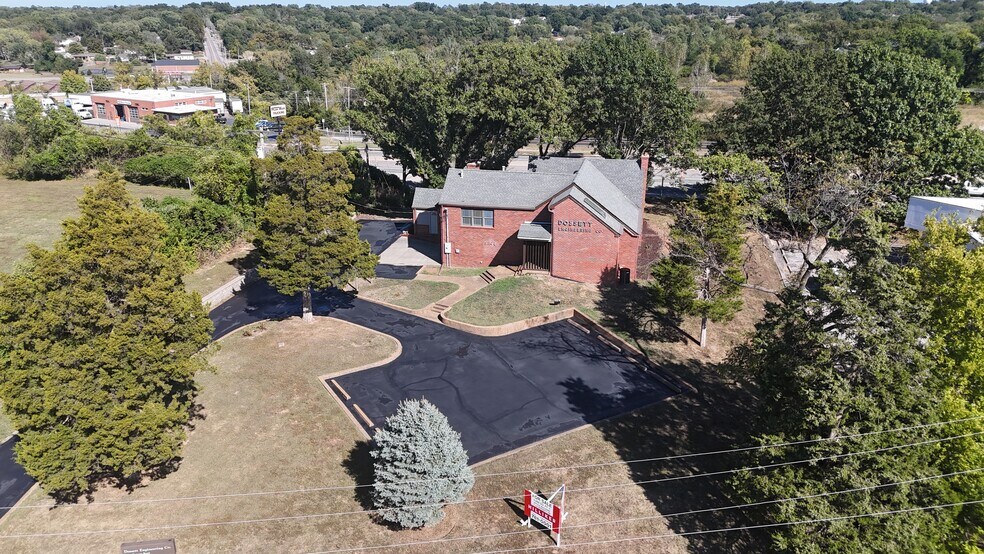 11144 Dorsett Rd, Maryland Heights, MO for sale - Aerial - Image 1 of 7