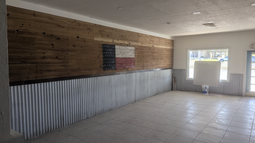 10901 SE US Highway 441, Belleview, FL for lease - Interior Photo - Image 2 of 13