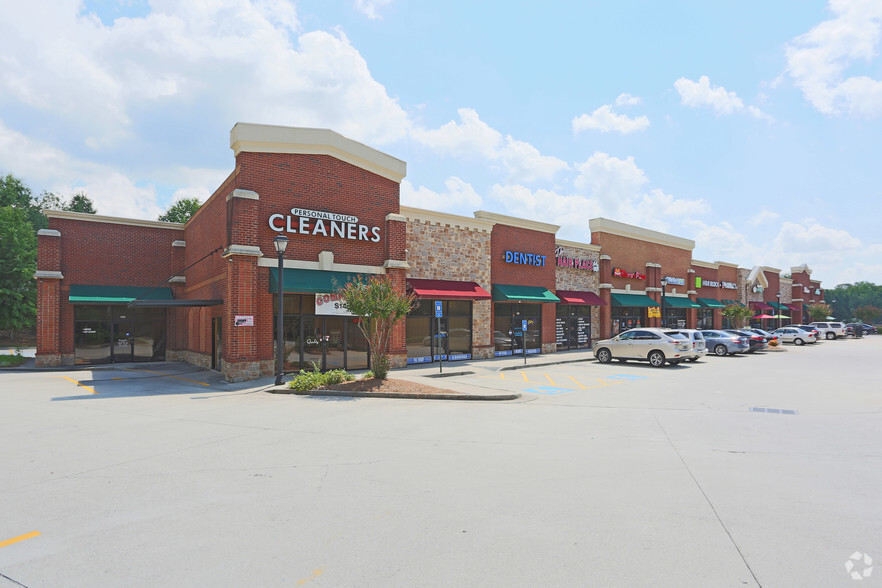 3500 N Decatur Rd, Decatur, GA for lease - Primary Photo - Image 1 of 7