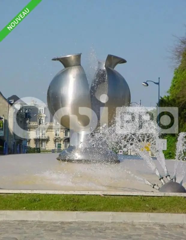 Retail in Soissons for lease Building Photo- Image 1 of 4