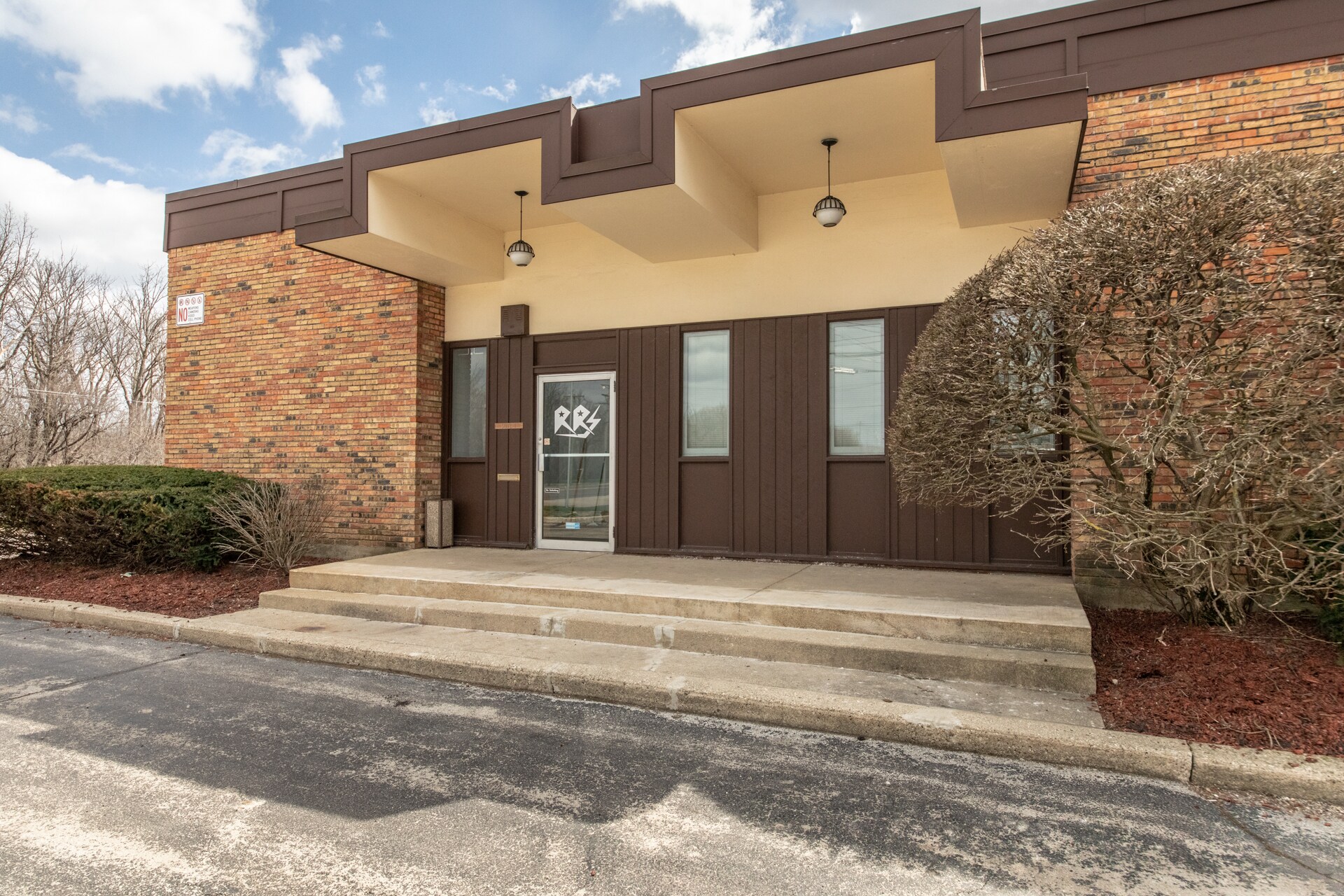 110 S River Rd, Des Plaines, IL for sale Building Photo- Image 1 of 1