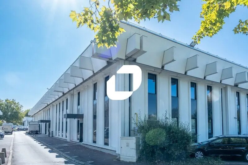 Office in Rungis for lease Building Photo- Image 1 of 10