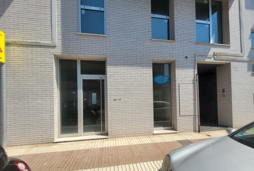 Carrer Joanot Martorell, 12, Vila-real, Castellón for sale - Building Photo - Image 1 of 14