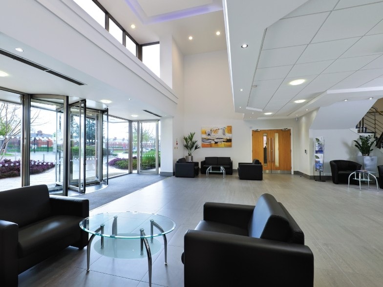 Princess Rd, Manchester for lease - Interior Photo - Image 1 of 3