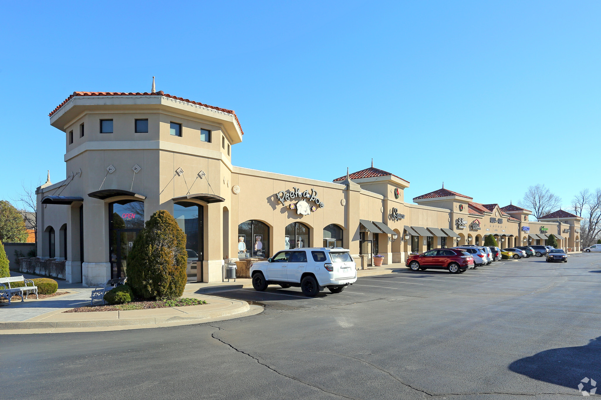 8283-8393 S Memorial Dr, Tulsa, OK for lease Building Photo- Image 1 of 4