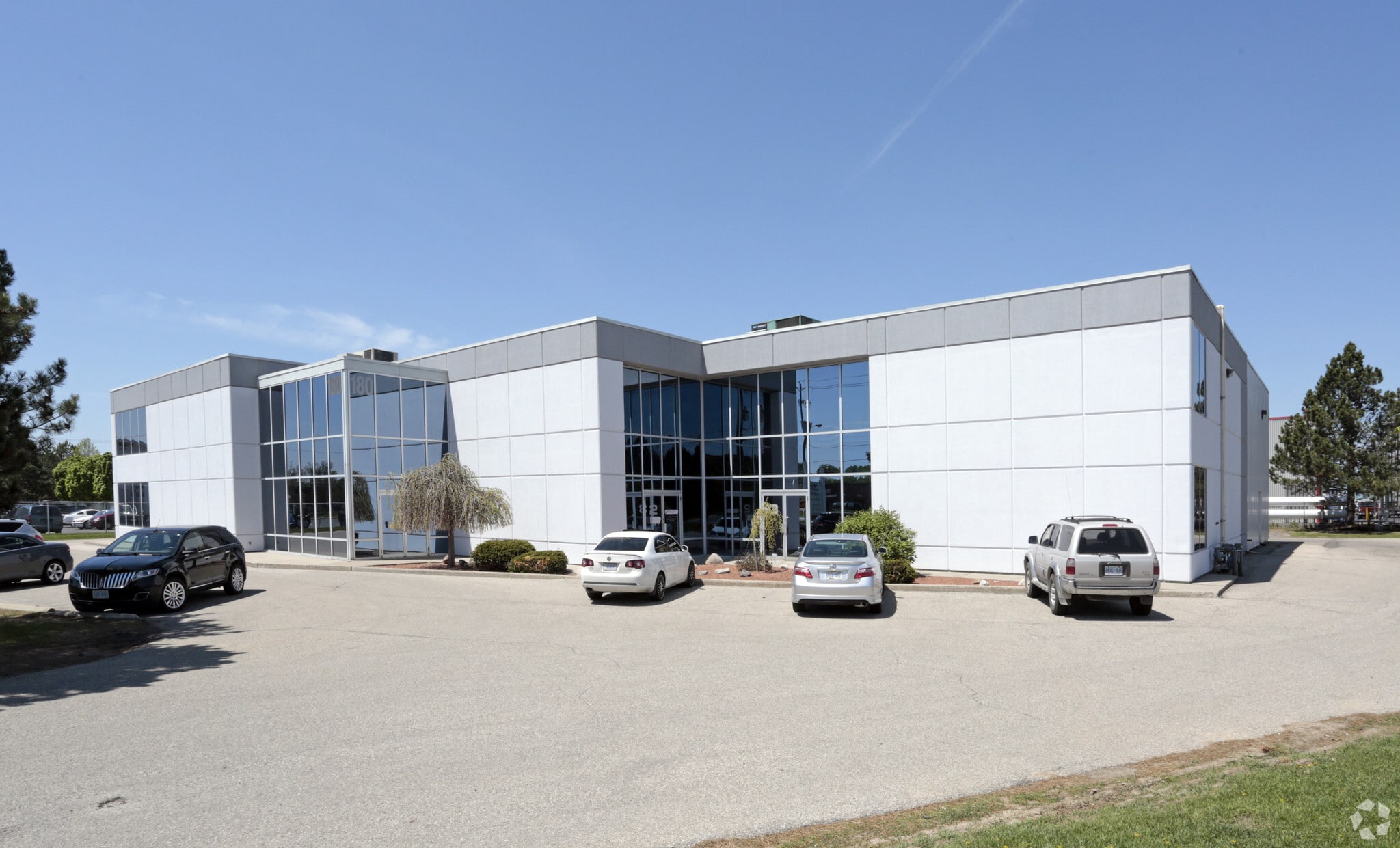 180 Frobisher Dr, Waterloo, ON for sale Primary Photo- Image 1 of 1