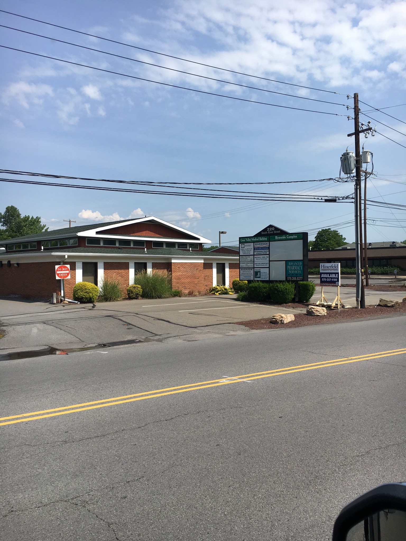 220 S River St, Plains, PA 18705