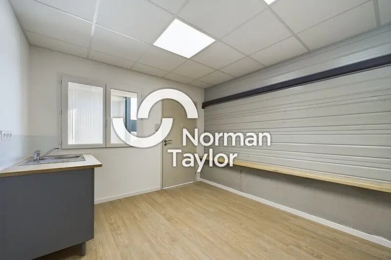 Flex in Montpellier for lease - Interior Photo - Image 3 of 11