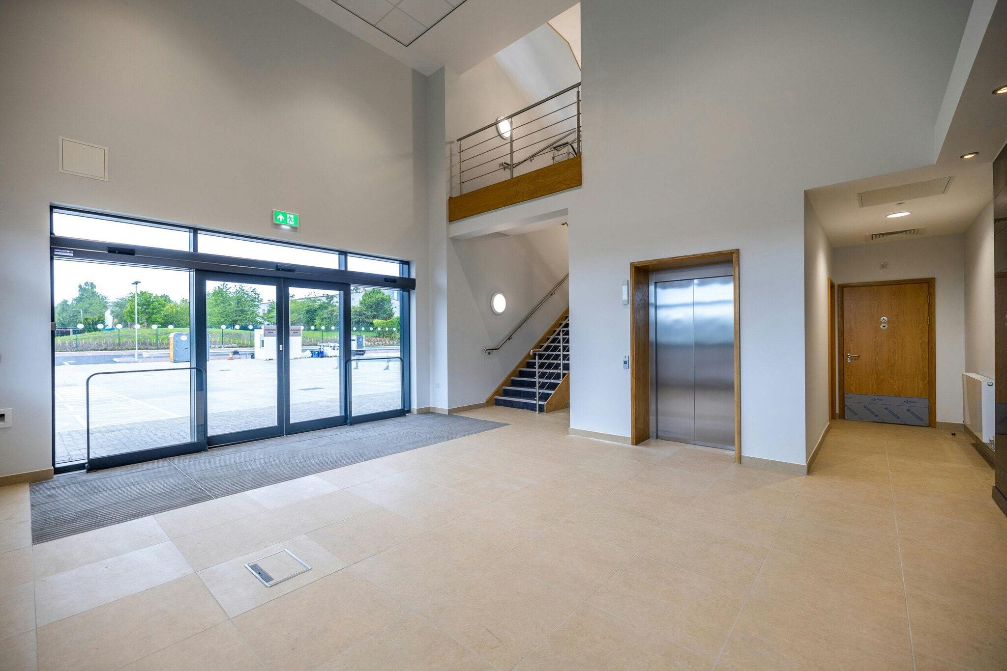 Great Bank Rd, Bolton for lease Interior Photo- Image 1 of 4