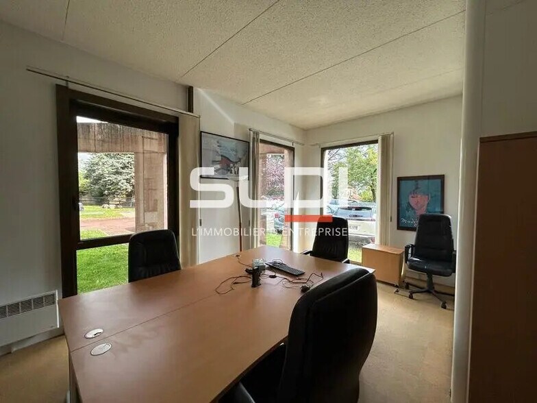 Office in Écully for sale - Interior Photo - Image 2 of 13