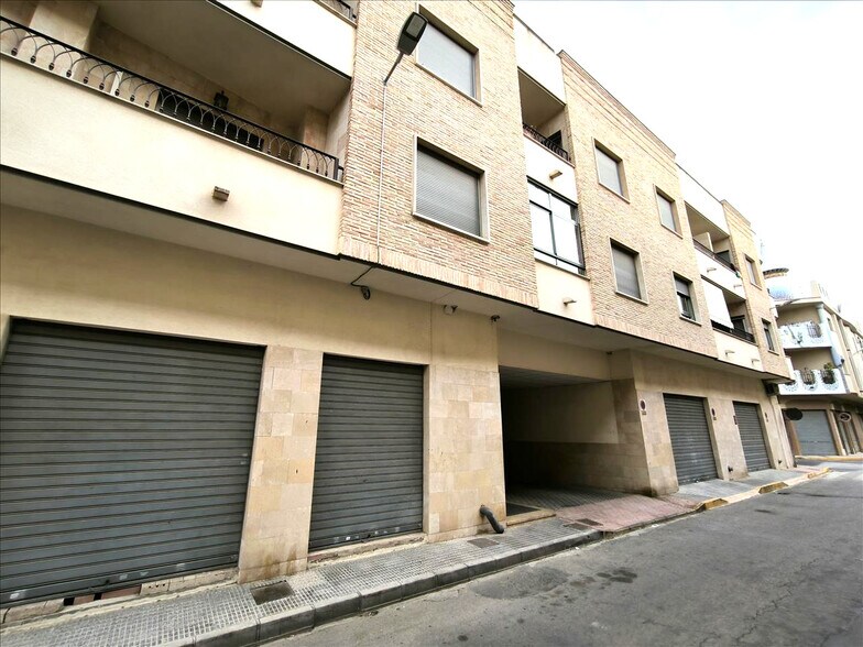 Retail in Alicante for sale - Building Photo - Image 1 of 12