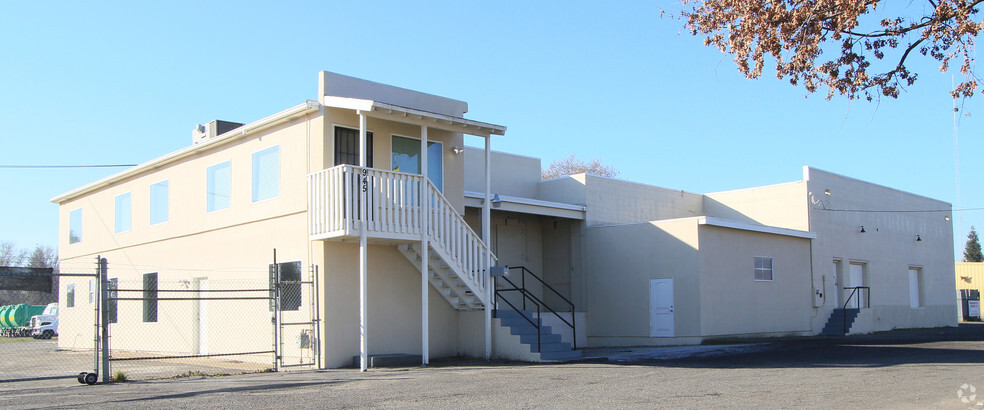 945 F St, West Sacramento, CA for lease - Primary Photo - Image 1 of 6