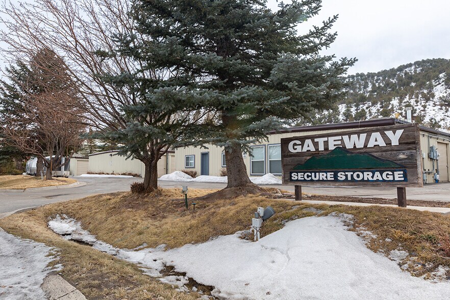 415 Lindbergh Dr, Gypsum, CO 81637