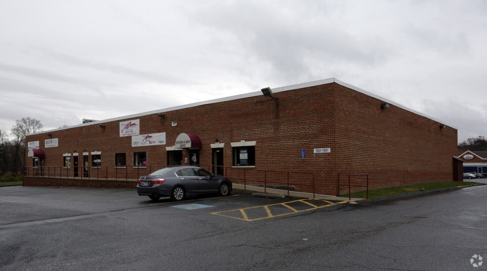 11601-11641 Boiling Brook Pky, Rockville, MD for lease - Building Photo - Image 1 of 9