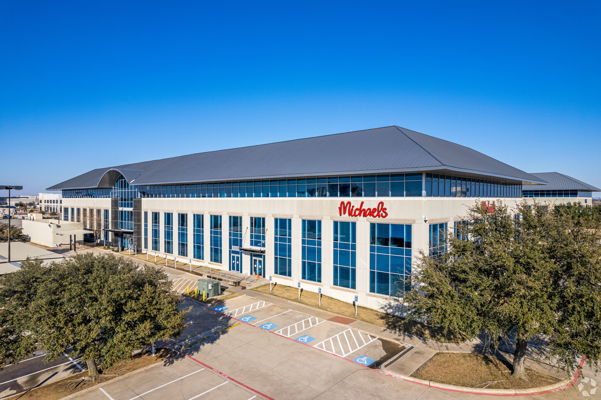 3939 W John Carpenter Fwy, Irving, TX for sale Primary Photo- Image 1 of 1