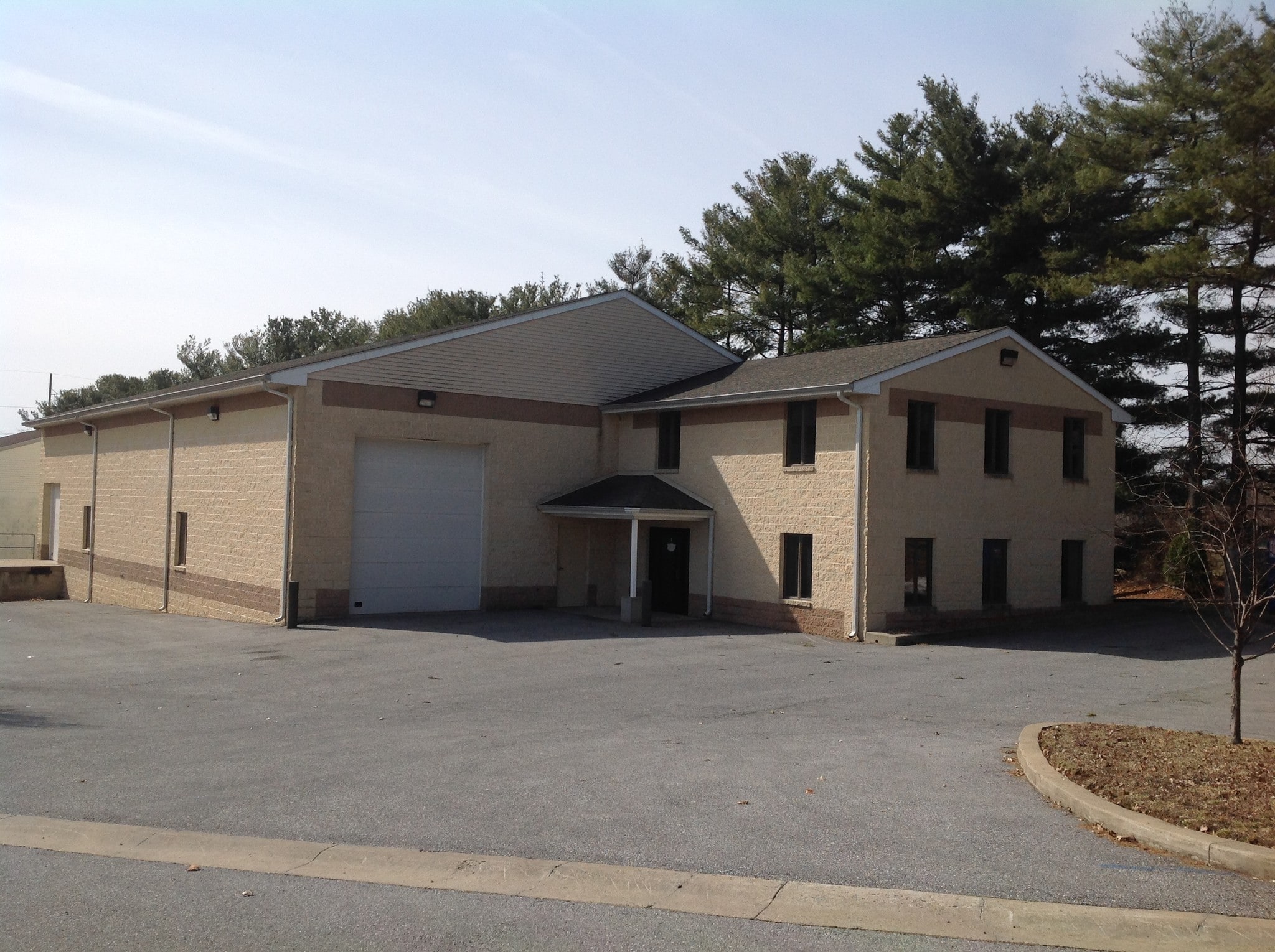 2 Lewis Cir, Wilmington, DE for sale Building Photo- Image 1 of 1