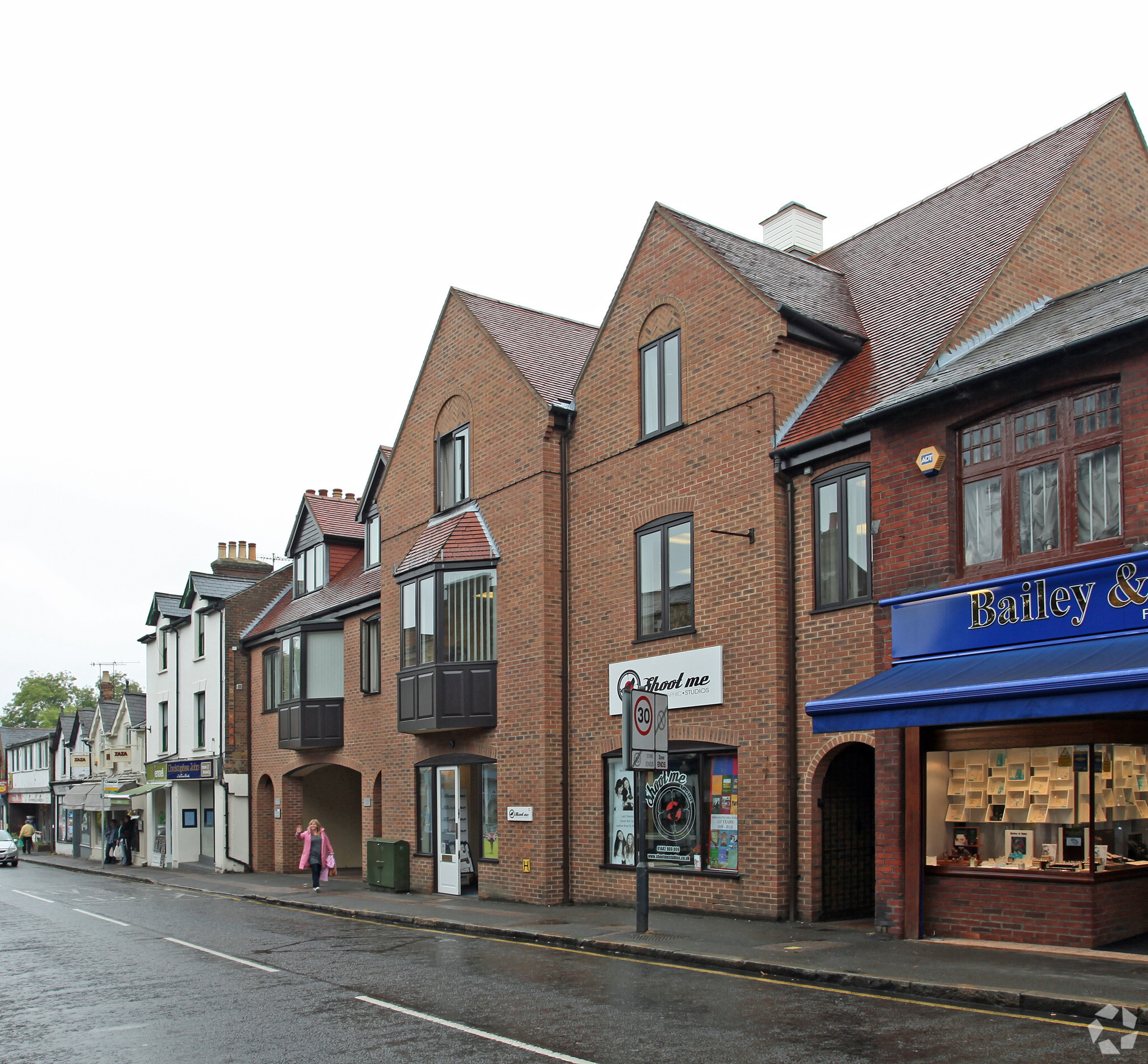 Lower Kings Rd, Berkhamsted for lease Primary Photo- Image 1 of 11