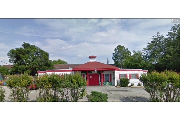 5621 Emerald Forest Dr, Austin, TX for sale Primary Photo- Image 1 of 1