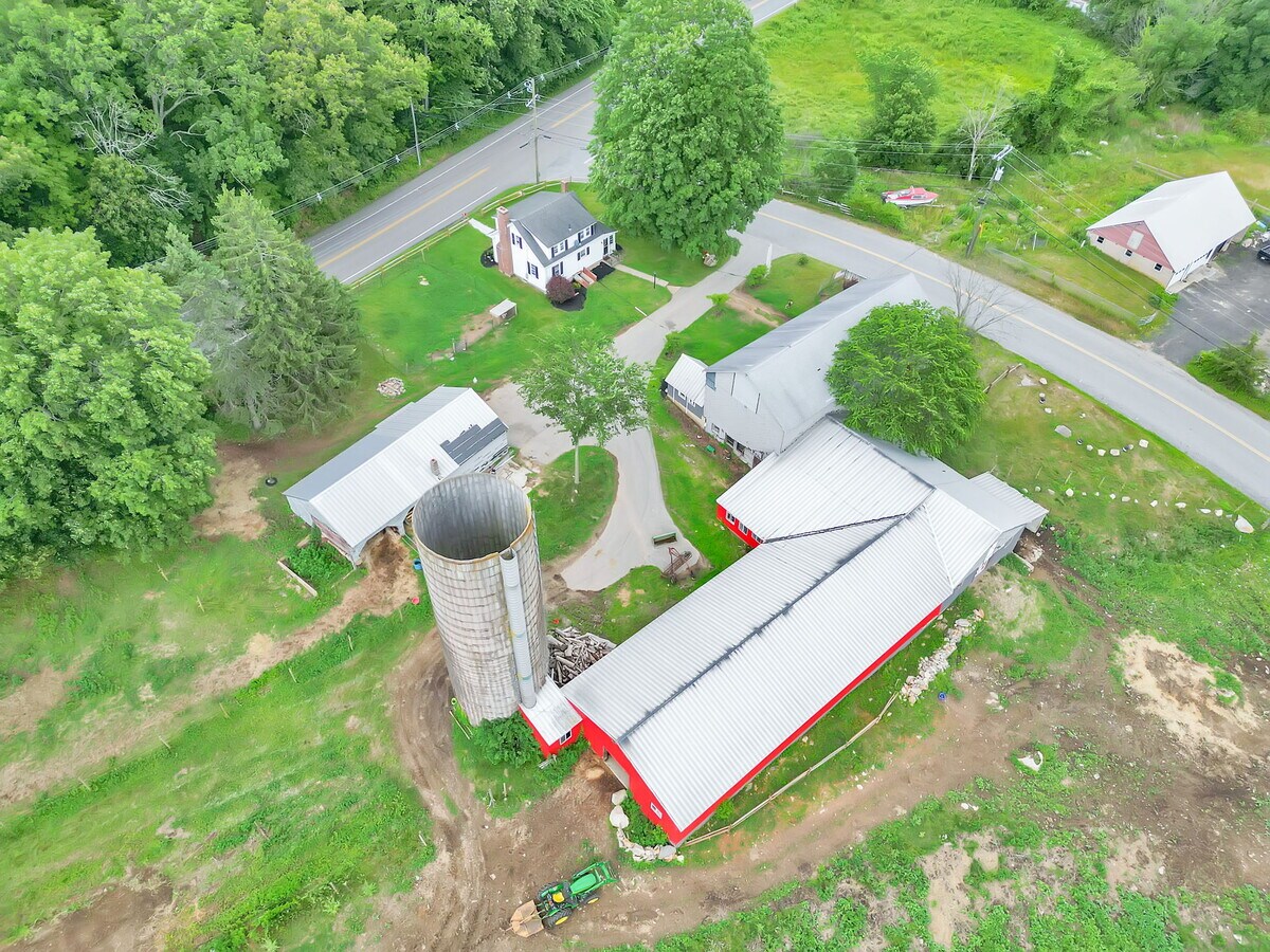 589 Old Hartford Rd, Colchester, CT 06415