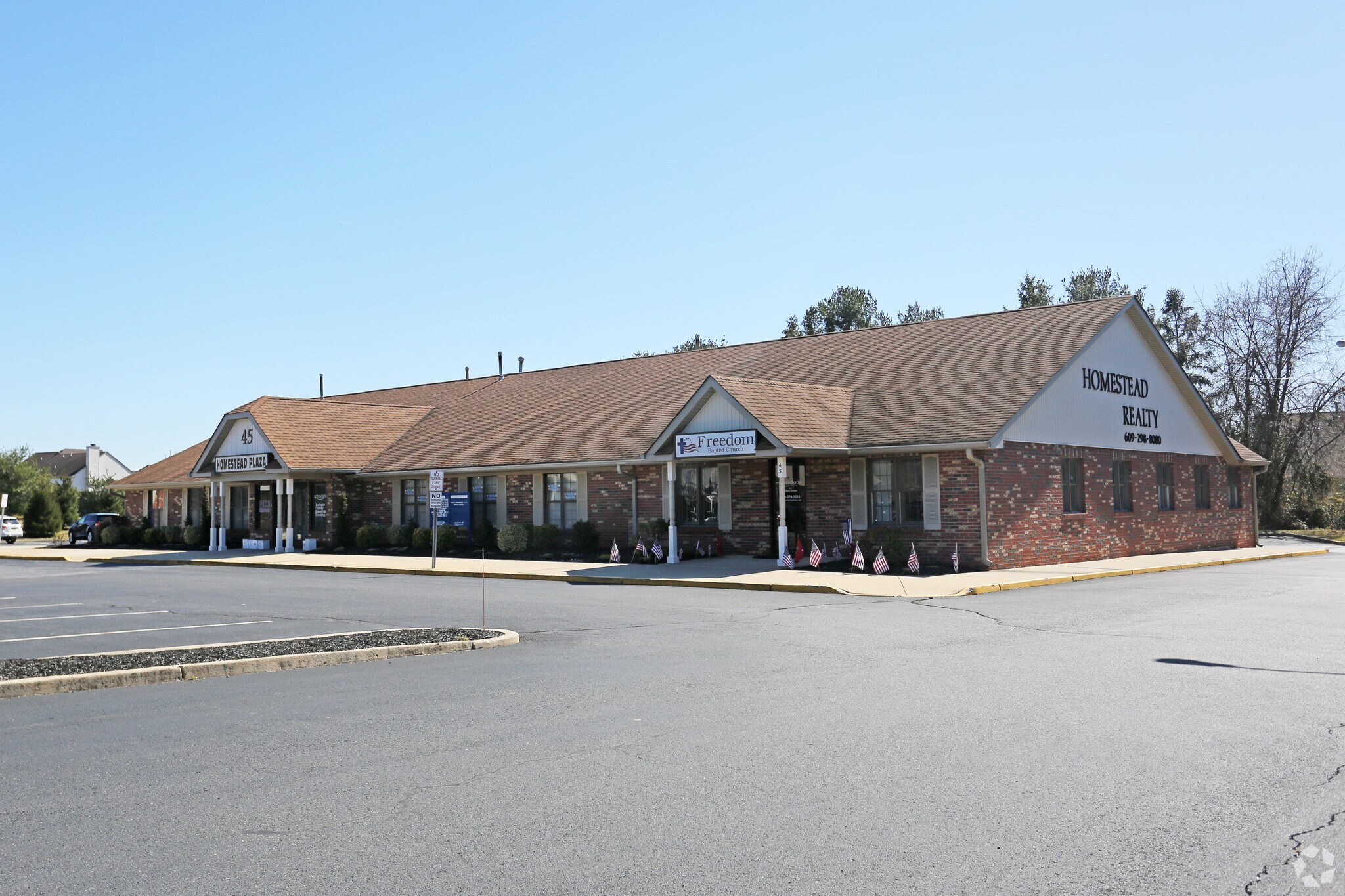 45 Homestead Dr, Columbus, NJ for sale Primary Photo- Image 1 of 1