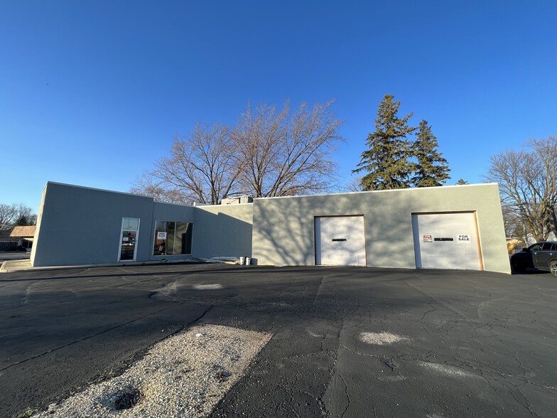 640 E Northwest Hwy, Palatine, IL for sale - Building Photo - Image 1 of 7