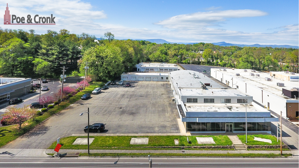2743 Franklin Rd SW, Roanoke, VA for sale - Aerial - Image 1 of 1