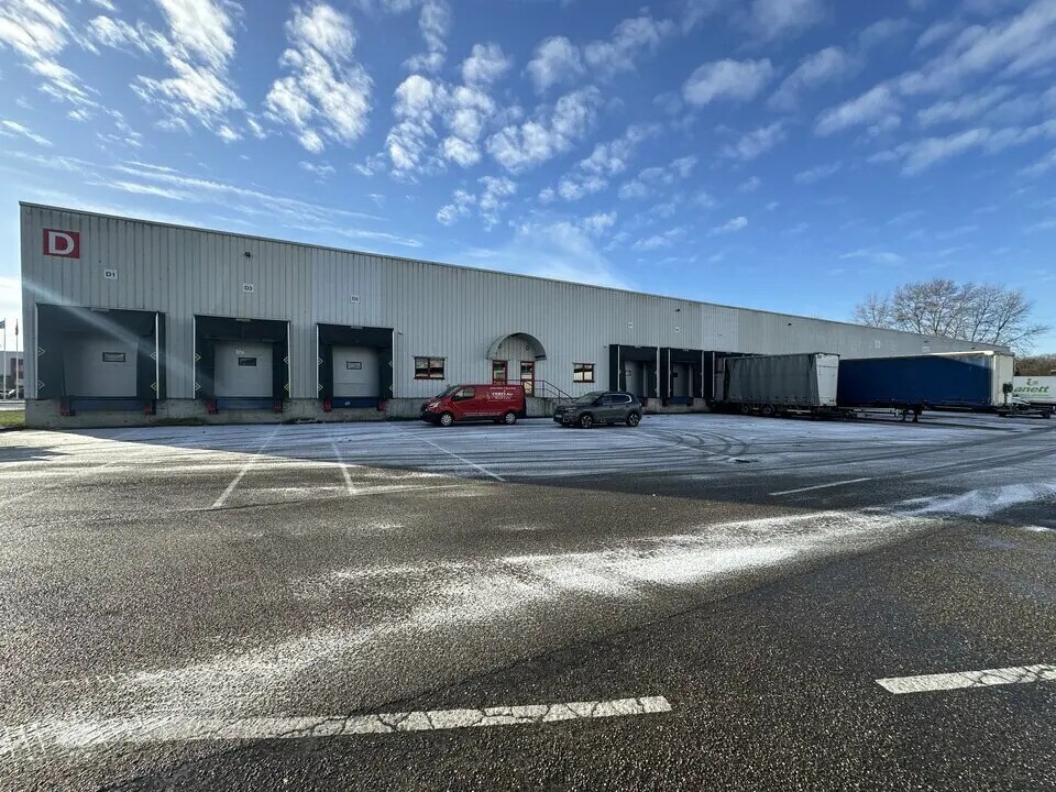 Industrial in Strasbourg for lease Building Photo- Image 1 of 4