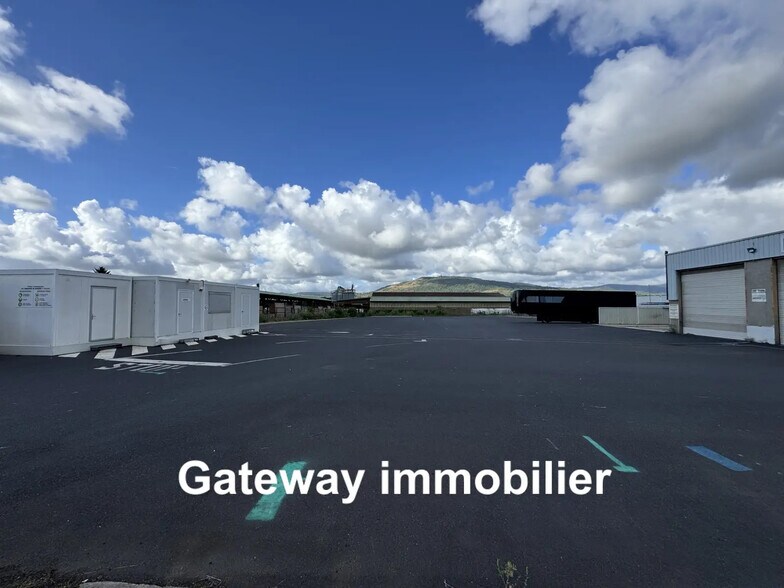 Industrial in COURNON-D'AUVERGNE for lease - Building Photo - Image 2 of 20