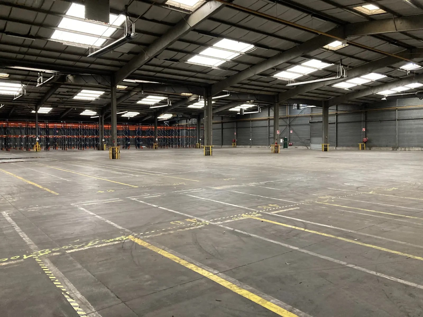 Flex in Sin-le-Noble for sale Building Photo- Image 1 of 7