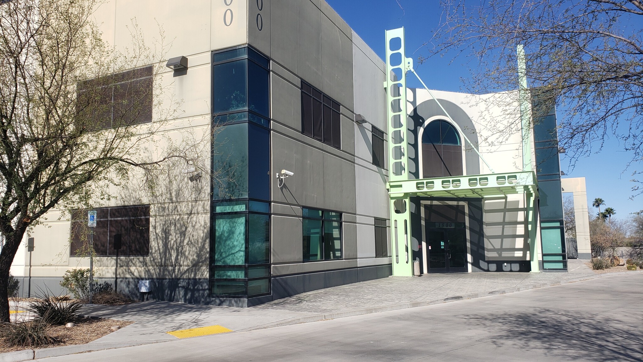 1800 S Research Loop, Tucson, AZ for lease Primary Photo- Image 1 of 12