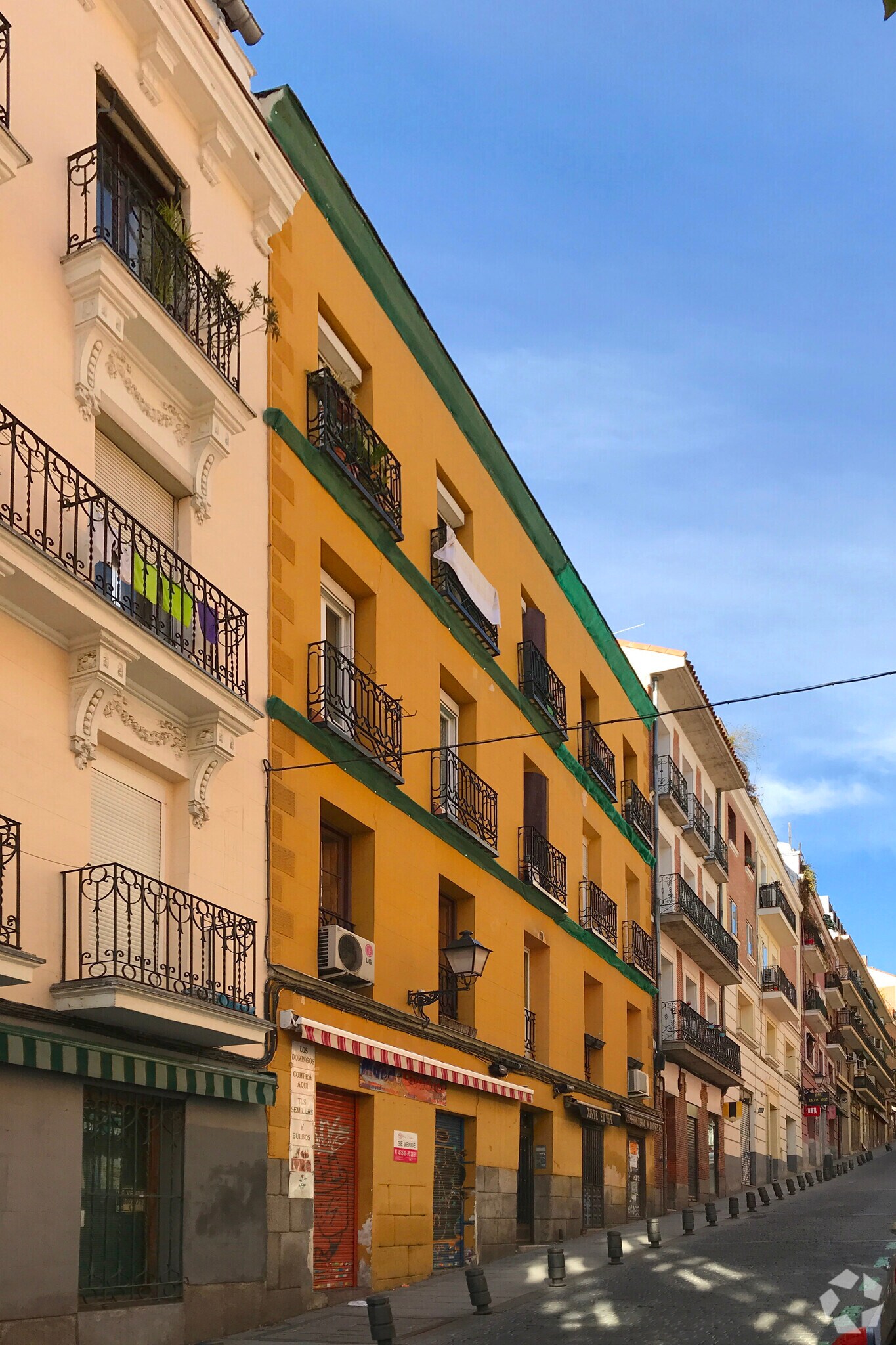 Calle de Carlos Arniches, 28, Madrid, Madrid for sale Primary Photo- Image 1 of 1