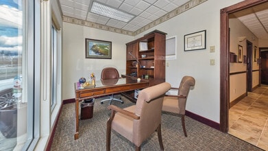 142 Rte 23 N, Pompton Plains, NJ for lease Interior Photo- Image 2 of 11