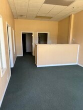 27715 Jefferson Ave, Temecula, CA for lease Interior Photo- Image 2 of 9