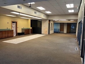 112 W Cottonwood Rd, Dothan, AL for lease Interior Photo- Image 2 of 3