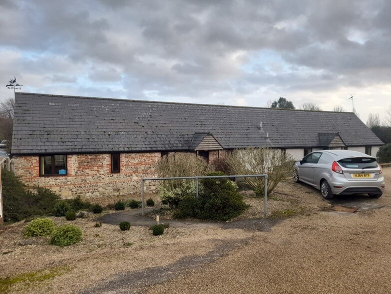 Handley Green, Sixpenny Handley for sale - Primary Photo - Image 1 of 1