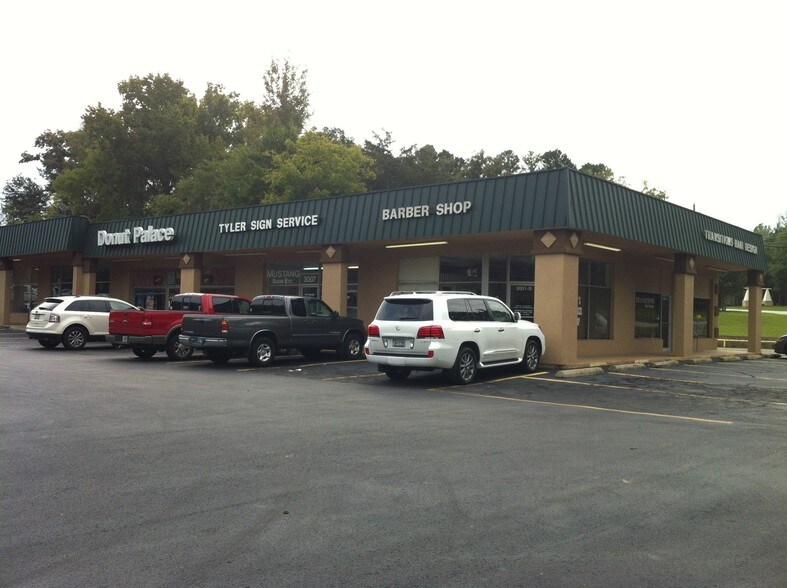 3001-3015 E 5th St, Tyler, TX for sale - Primary Photo - Image 1 of 1