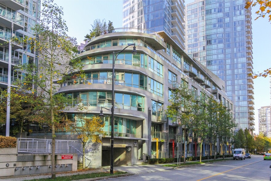 1432 Hastings St W, Vancouver, BC for sale - Building Photo - Image 1 of 19