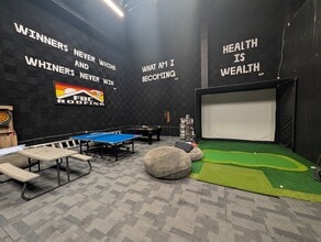 3050 Ualena St, Honolulu, HI for lease Interior Photo- Image 2 of 12