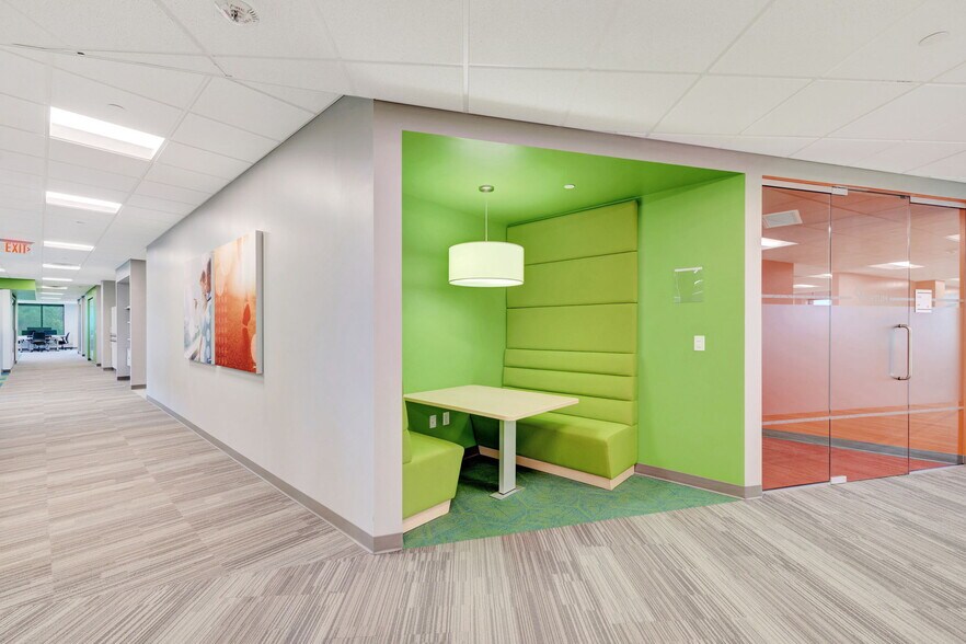 6150 N Trenton Ln, Plymouth, MN for lease - Building Photo - Image 2 of 26