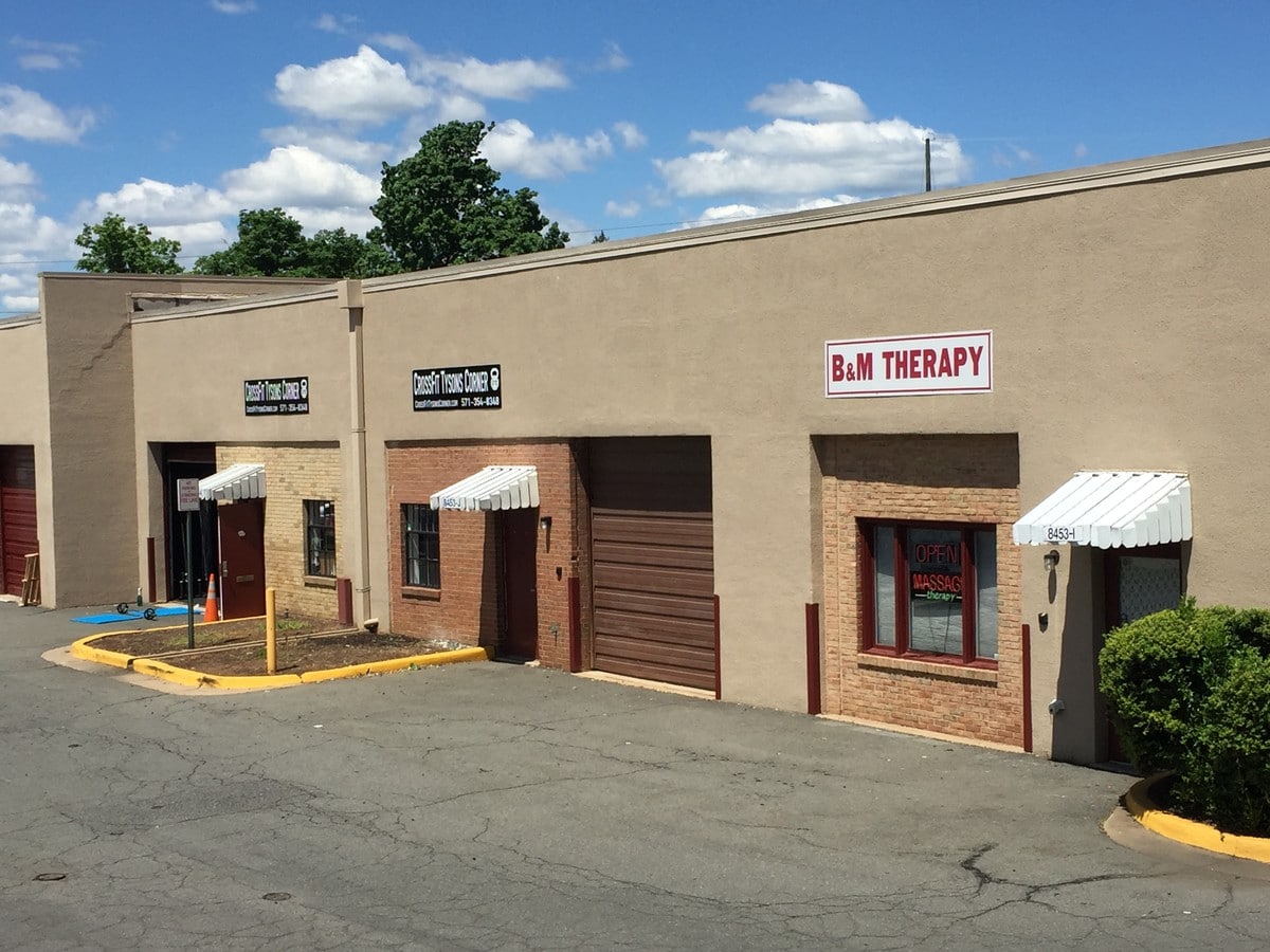 8453 Tyco Rd, Vienna, VA 22182