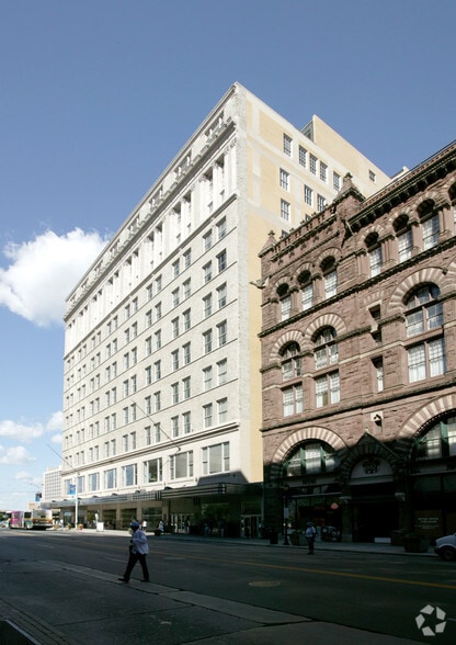 960 Main St, Hartford, CT for lease - Building Photo - Image 2 of 16