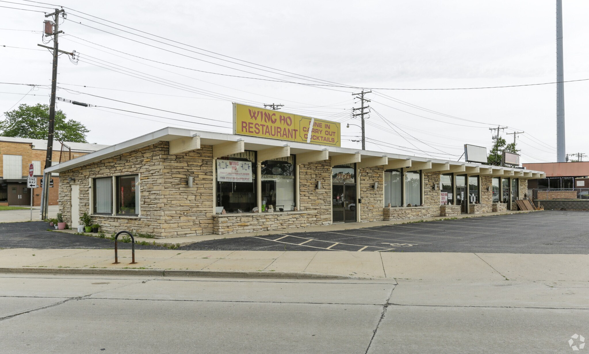 9200 W Beloit Rd, Milwaukee, WI for sale Primary Photo- Image 1 of 1