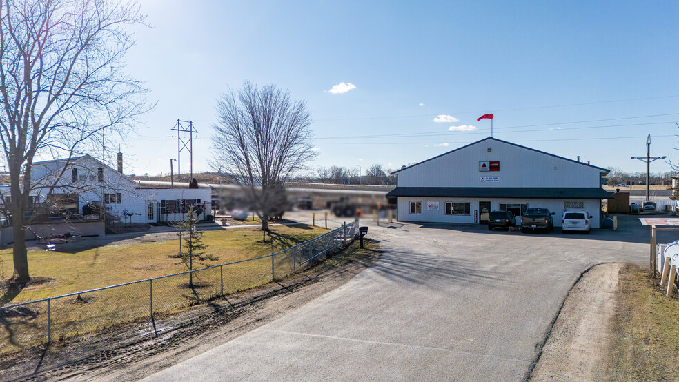 4477 Poberezny Rd, Oshkosh, WI for sale - Building Photo - Image 2 of 53