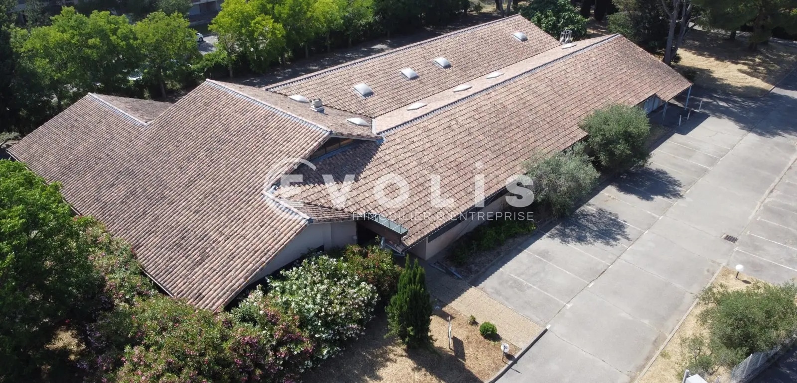 Office in Le Pontet for sale Building Photo- Image 1 of 6