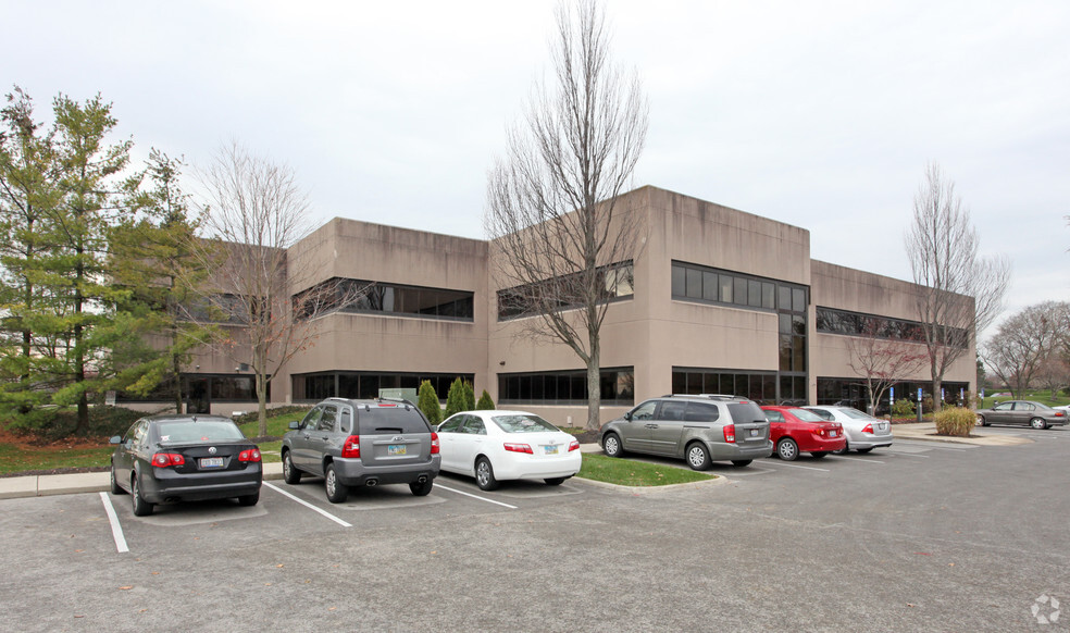 5050 Blazer Pky, Dublin, OH for sale - Building Photo - Image 3 of 8