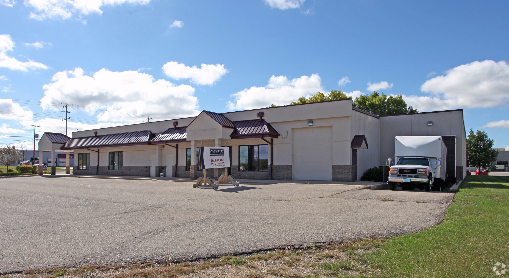 1005 S Main St, Mukwonago, WI 53149 Retail for Sale