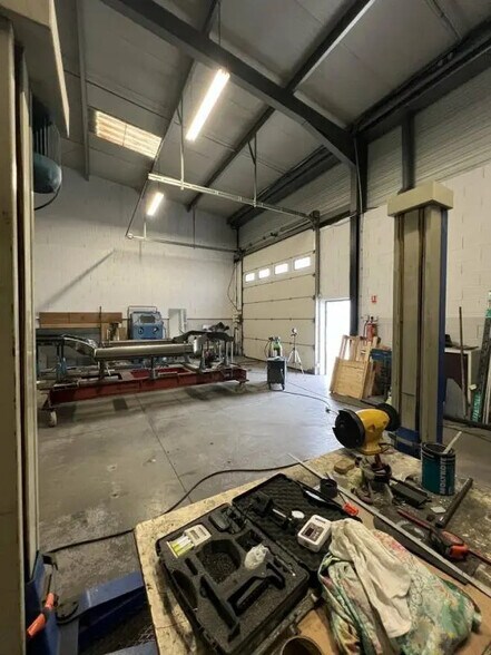 Industrial in Cugnaux for lease - Interior Photo - Image 1 of 3