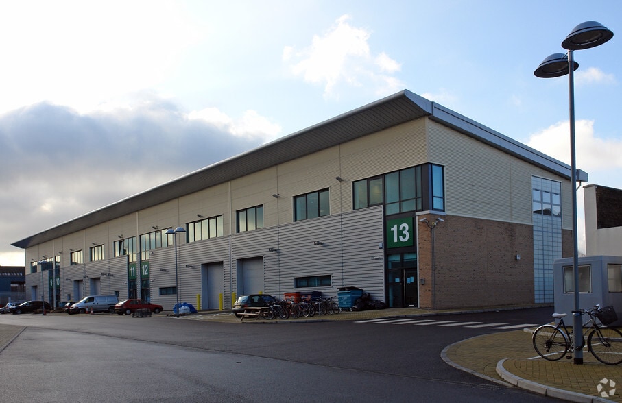 43-47 Glengall Rd, London for lease - Building Photo - Image 2 of 3