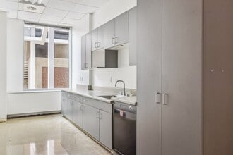 150 W Civic Center Dr, Sandy, UT for lease Building Photo- Image 2 of 4