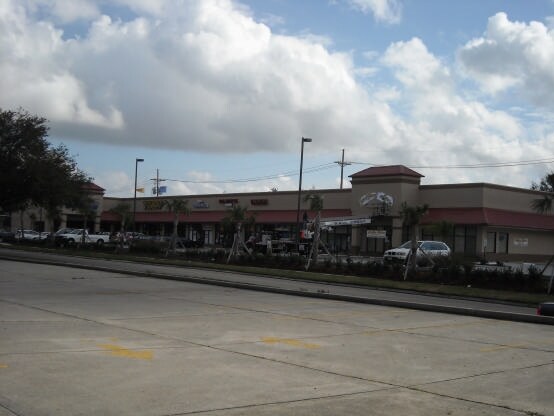 933 Behrman Hwy, Gretna, LA for sale Primary Photo- Image 1 of 1